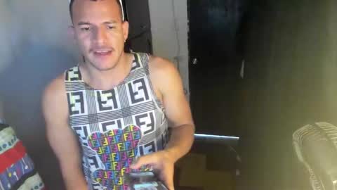 Snapshot of sebastianp13 chatting on 12/06/24, 07:01 sebatian palacios online show from 12/06/24, 07:01