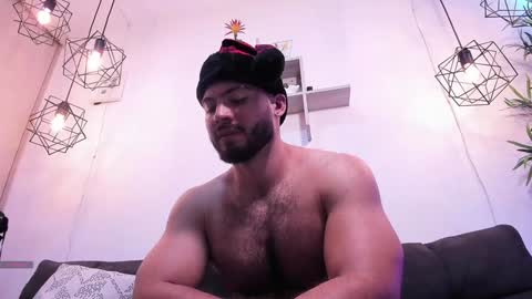 Instagram jeanpaulfit  online show from 12/07/24, 04:36