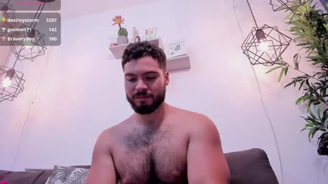Instagram jeanpaulfit  online show from 12/30/24, 12:32