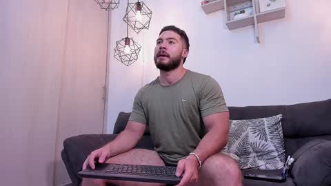 Instagram jeanpaulfit  online show from 02/02/25, 10:49