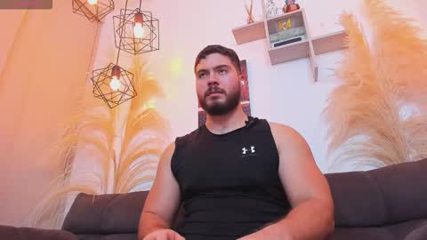Snapshot of sebastianvilla__ chatting on 03/04/26, 10:05 Instagram jeanpaulfit online show from 03/04/26, 10:05