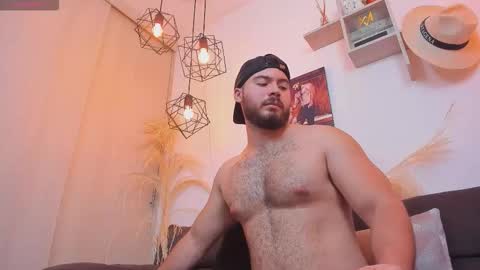 Snapshot of sebastianvilla__ chatting on 03/05/26, 09:44 Instagram jeanpaulfit online show from 03/05/26, 09:44