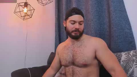 Snapshot of sebastianvilla__ chatting on 03/23/26, 11:09 Instagram jeanpaulfit online show from 03/23/26, 11:09