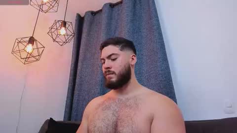 Snapshot of sebastianvilla__ chatting on 03/26/26, 10:48 Instagram jeanpaulfit online show from 03/26/26, 10:48
