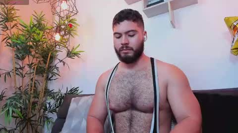 Snapshot of sebastianvilla__ chatting on 04/16/26, 10:34 Instagram jeanpaulfit online show from 04/16/26, 10:34