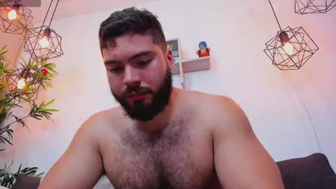 Snapshot of sebastianvilla__ chatting on 04/21/26, 01:42 Instagram jeanpaulfit online show from 04/21/26, 01:42