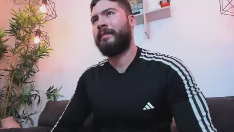 Snapshot of sebastianvilla__ chatting on 05/26/26, 09:55 Instagram jeanpaulfit online show from 05/26/26, 09:55
