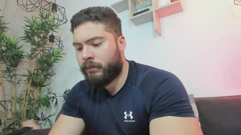 Snapshot of sebastianvilla__ chatting on 05/28/26, 10:40 Instagram jeanpaulfit online show from 05/28/26, 10:40