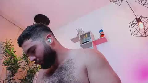 Snapshot of sebastianvilla__ chatting on 06/14/26, 02:24 Instagram jeanpaulfit online show from 06/14/26, 02:24