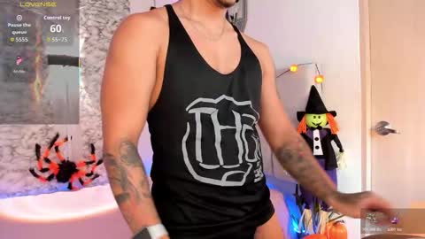 Snapshot of sebastiian69_ chatting on 10/17/25, 01:57 Sebas online show from 10/17/25, 01:57