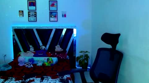 Sebas online show from 05/17/26, 12:41