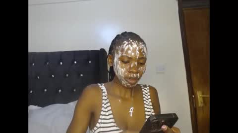 sebatrishaa online show from 10/29/25, 04:20