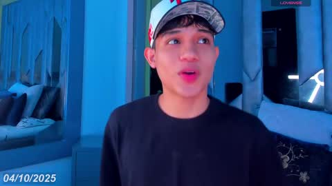 Sebastian online show from 10/04/25, 09:02