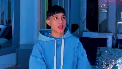 Sebastian online show from 10/10/25, 04:33