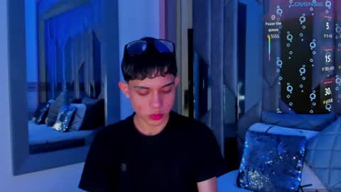 Sebastian online show from 06/12/26, 04:22