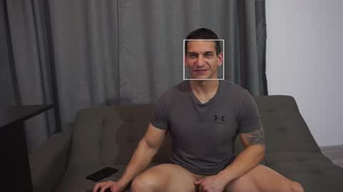 Snapshot of sebhastian2222 chatting on 02/13/25, 07:21 Lucian online show from 02/13/25, 07:21