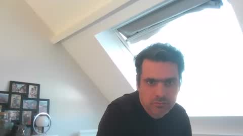 Snapshot of sebix9206 chatting on 09/19/25, 09:43 sebix9206 online show from 09/19/25, 09:43