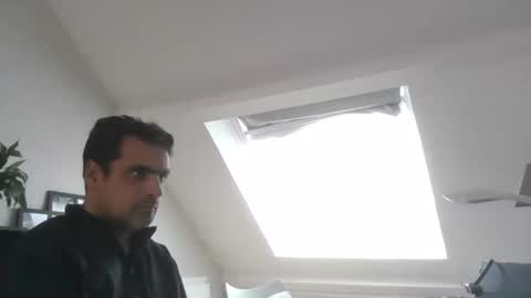 Snapshot of sebix9206 chatting on 10/20/25, 10:05 sebix9206 online show from 10/20/25, 10:05