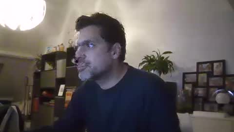 Snapshot of sebix9206 chatting on 10/25/25, 07:52 sebix9206 online show from 10/25/25, 07:52