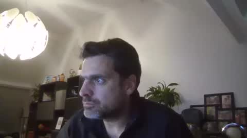 Snapshot of sebix9206 chatting on 10/28/25, 09:06 sebix9206 online show from 10/28/25, 09:06