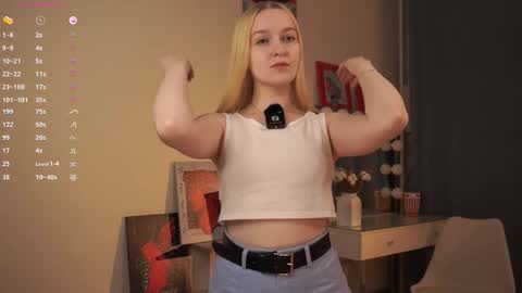 Snapshot of sebrinarainha chatting on 10/18/25, 07:58 Rina online show from 10/18/25, 07:58