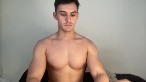 Snapshot of sebybeba chatting on 11/12/25, 01:22 sebybeba online show from 11/12/25, 01:22