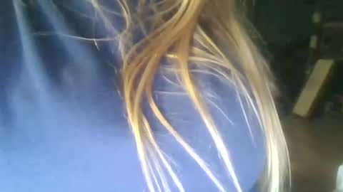 Snapshot of secret18slaveanon chatting on 09/16/25, 11:33 Sunny online show from 09/16/25, 11:33