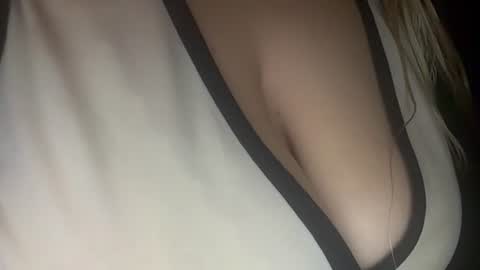 Sunny online show from 07/07/26, 07:23
