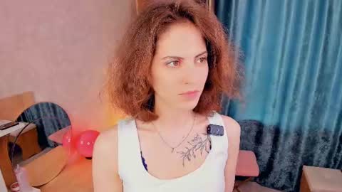 Mia online show from 06/18/26, 05:41