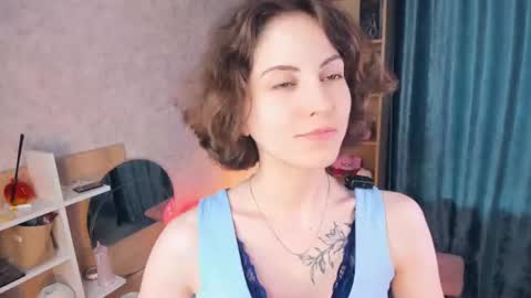 Mia online show from 06/29/26, 05:57