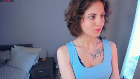 Mia online show from 07/20/26, 05:33