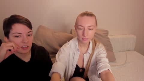 Amanda and  pair in a real life we love each other but can play with you online show from 12/11/24, 08:36