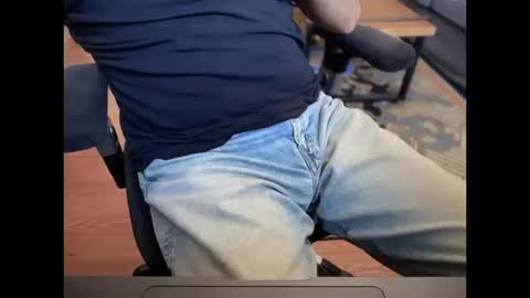 secret_neighbor_ online show from 10/10/25, 06:07