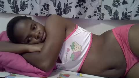 cruce online show from 10/28/25, 06:32