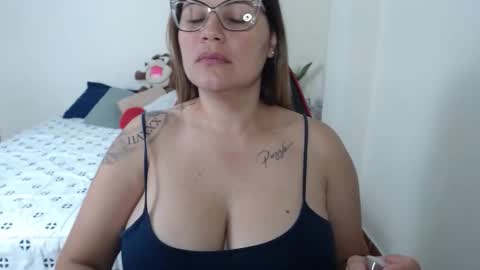 Secret Bella online show from 05/17/26, 10:22