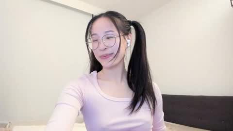 Snapshot of secretgirlfriendxo chatting on 02/03/26, 06:40 Angela online show from 02/03/26, 06:40