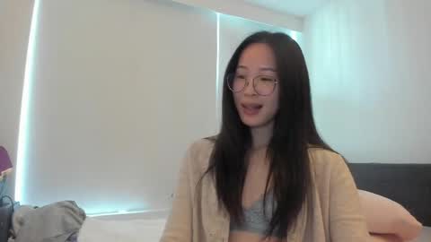 Snapshot of secretgirlfriendxo chatting on 06/04/26, 10:38 Angela online show from 06/04/26, 10:38