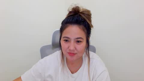 Snapshot of secretlover010101 chatting on 01/10/25, 02:55 MILAN online show from 01/10/25, 02:55