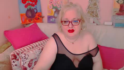 Snapshot of secretloverbbw chatting on 12/03/25, 07:56 Alice online show from 12/03/25, 07:56