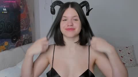 Anna online show from 02/02/25, 11:00