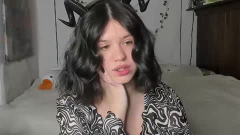Anna online show from 02/21/25, 12:05