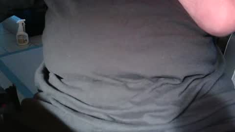 Snapshot of secretrub chatting on 12/19/24, 02:35 secretrub online show from 12/19/24, 02:35