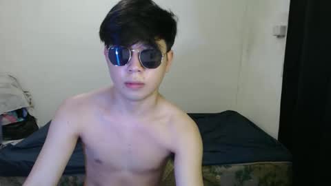 Snapshot of seduceme01 chatting on 12/01/25, 12:43 seduceme01 online show from 12/01/25, 12:43