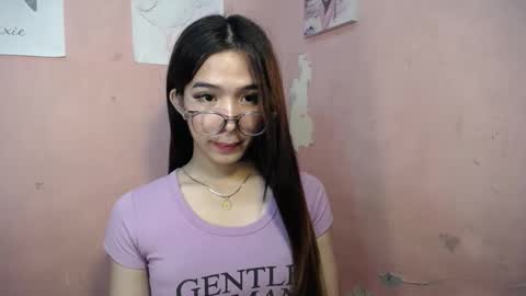 Snapshot of seductive_abia chatting on 02/17/25, 09:13 JUST CALL ME ABIA online show from 02/17/25, 09:13