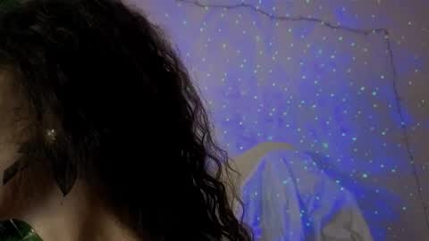 Snapshot of seductive_flower chatting on 12/19/25, 09:49 Mali online show from 12/19/25, 09:49
