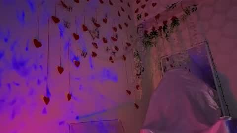 Snapshot of seductive_flower chatting on 02/27/26, 10:15 Mali online show from 02/27/26, 10:15