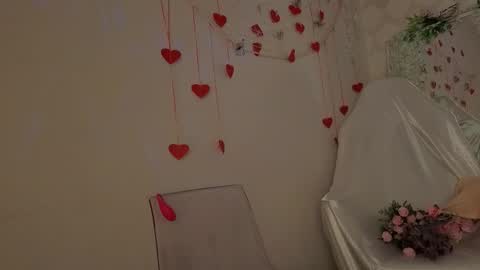 Snapshot of seductive_flower chatting on 03/28/26, 10:59 Mali online show from 03/28/26, 10:59