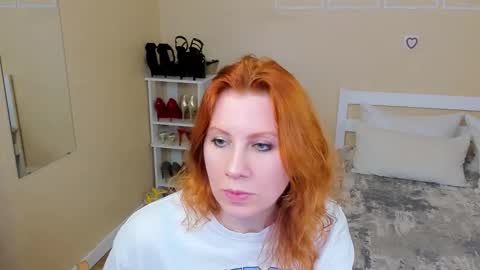 seductive_foxy_ online show from 02/21/26, 06:20