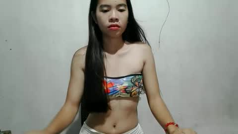 Snapshot of seductive_lyca18 chatting on 04/25/26, 11:24 Lyca online show from 04/25/26, 11:24