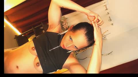 Snapshot of seductive_nicki chatting on 12/14/24, 01:39 seductive_nicki online show from 12/14/24, 01:39